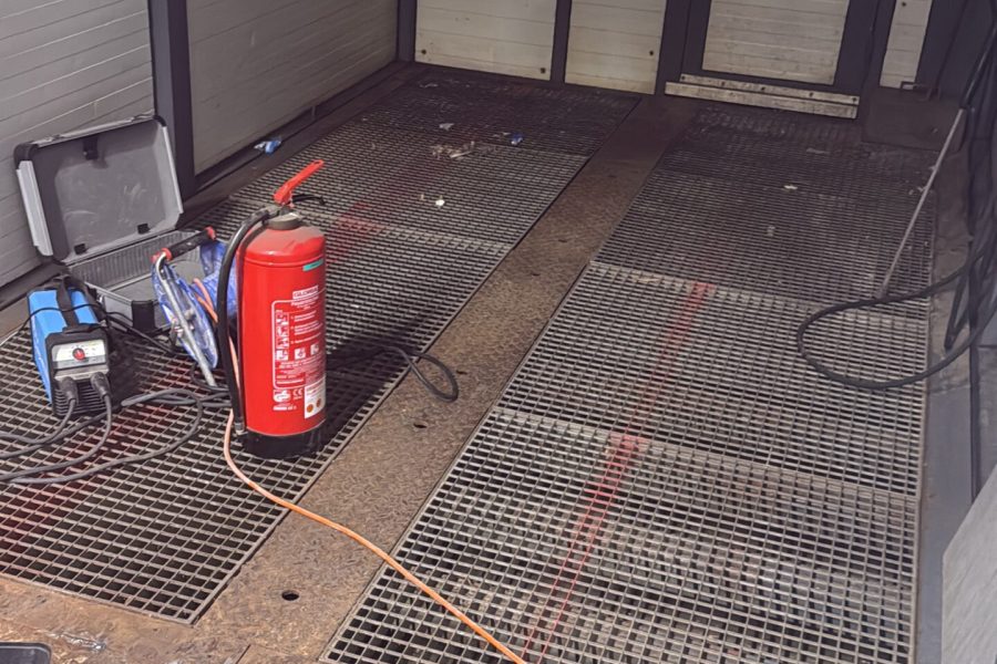 596DF043-00F5-44EC-B199-0DF2C99A2AAC